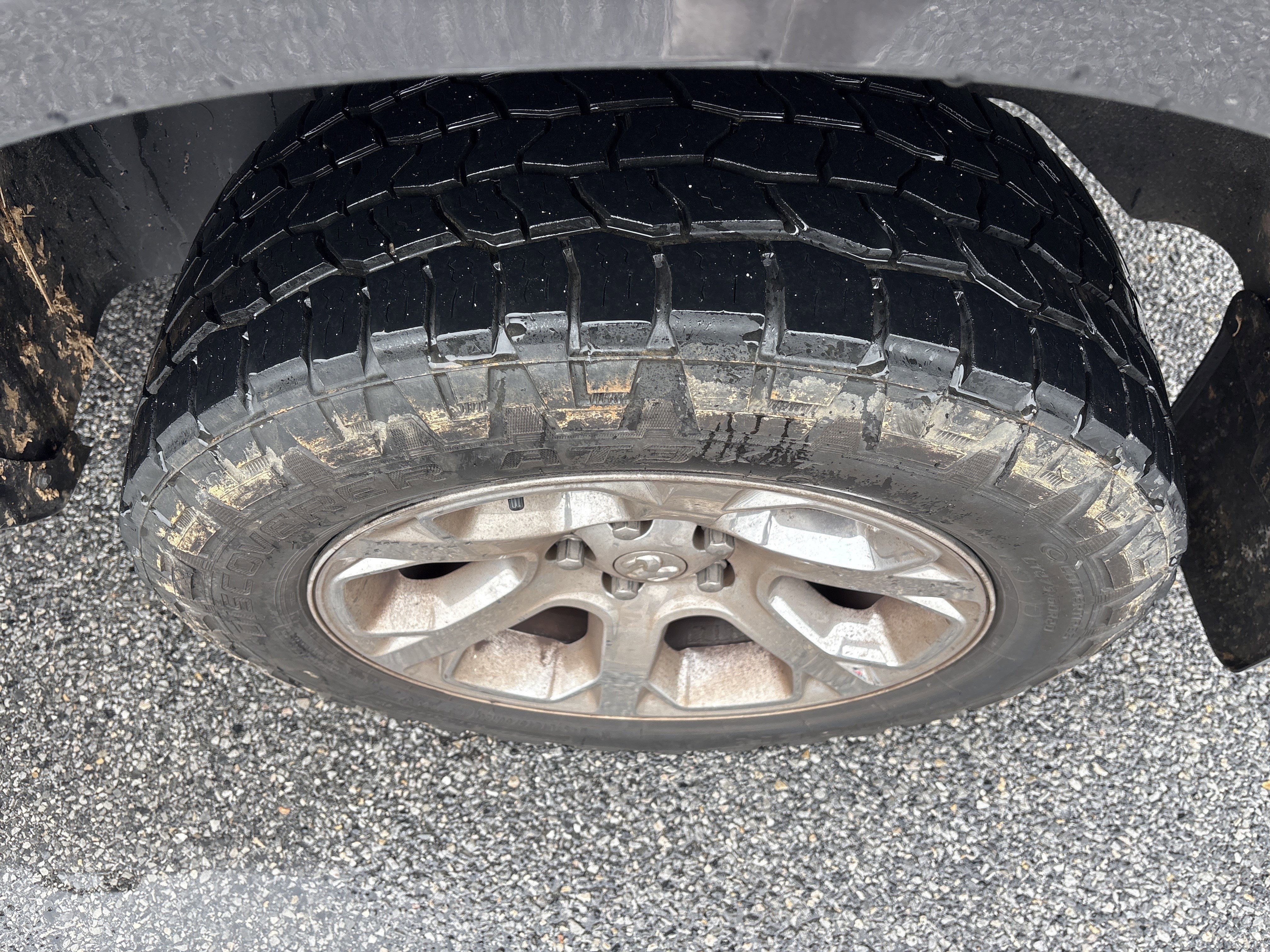 Used 2017 RAM 1500 Laramie w/ Convenience Group image 13