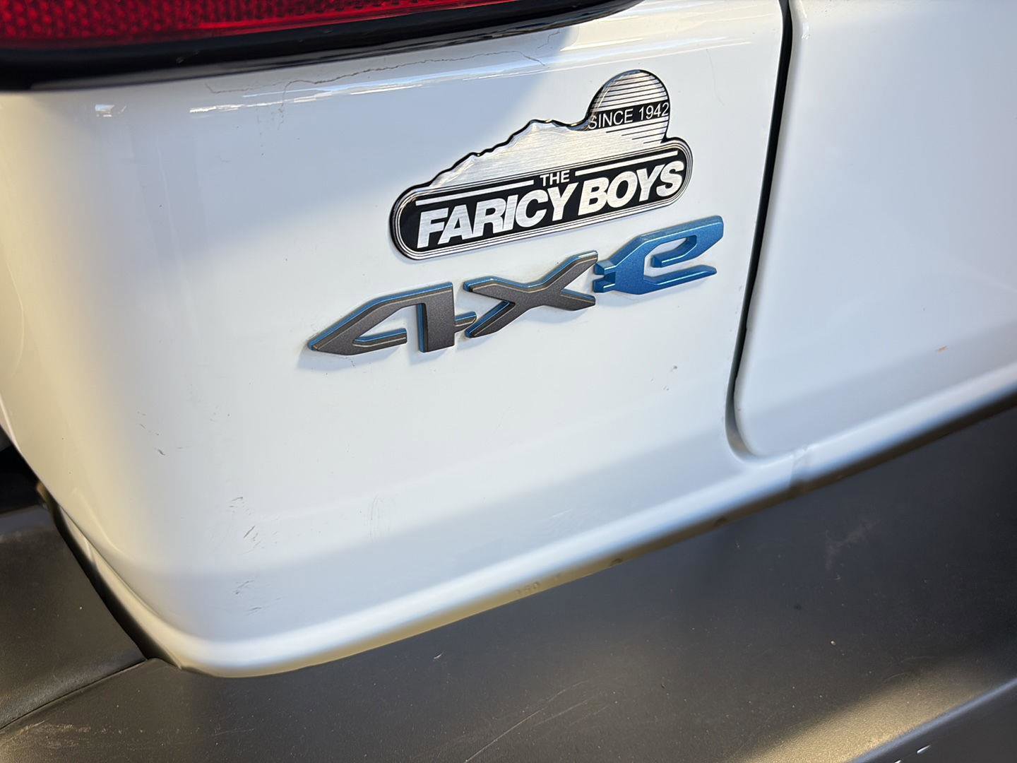 Used 2023 Jeep Wrangler Unlimited w/ Sun & Screen Package image 8