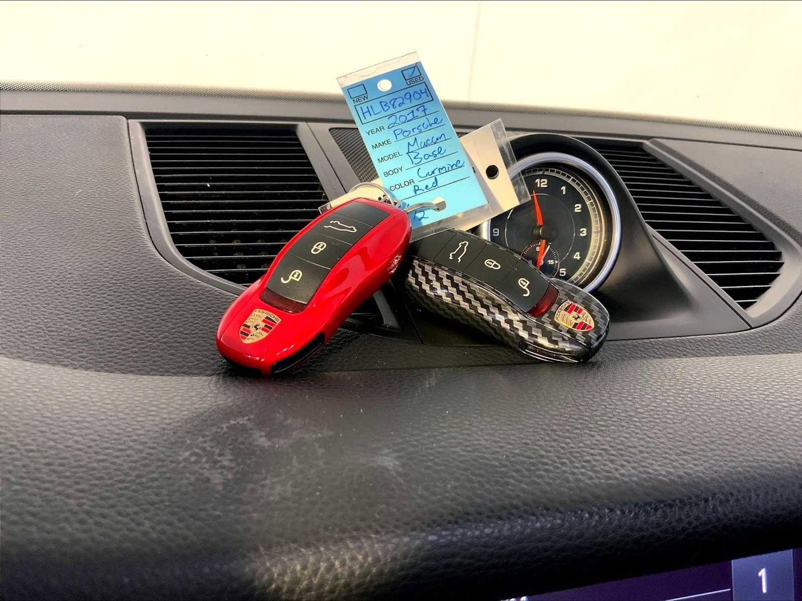 Certified 2017 Porsche Macan image 21