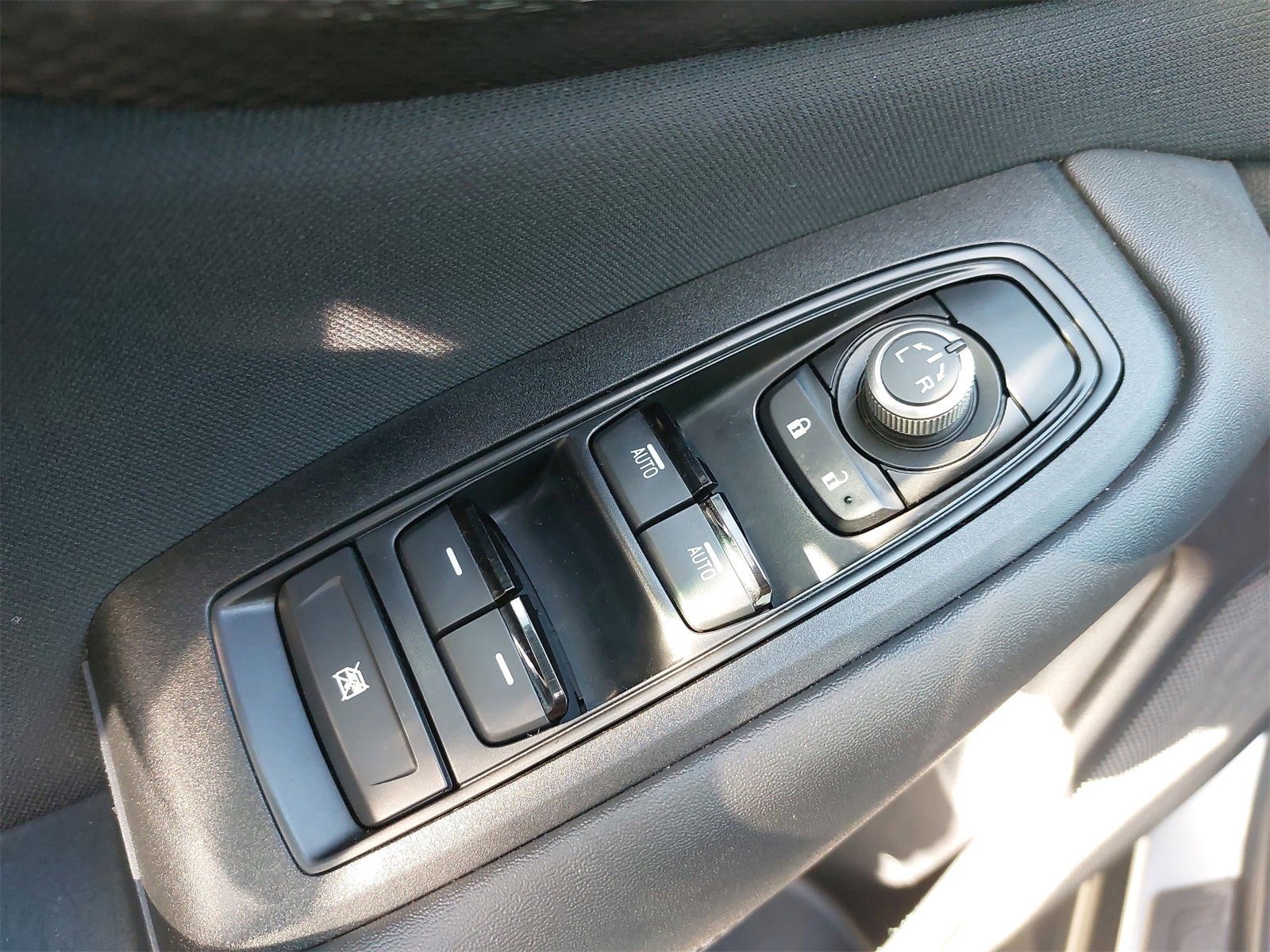 Used 2020 Subaru Outback Premium image 27