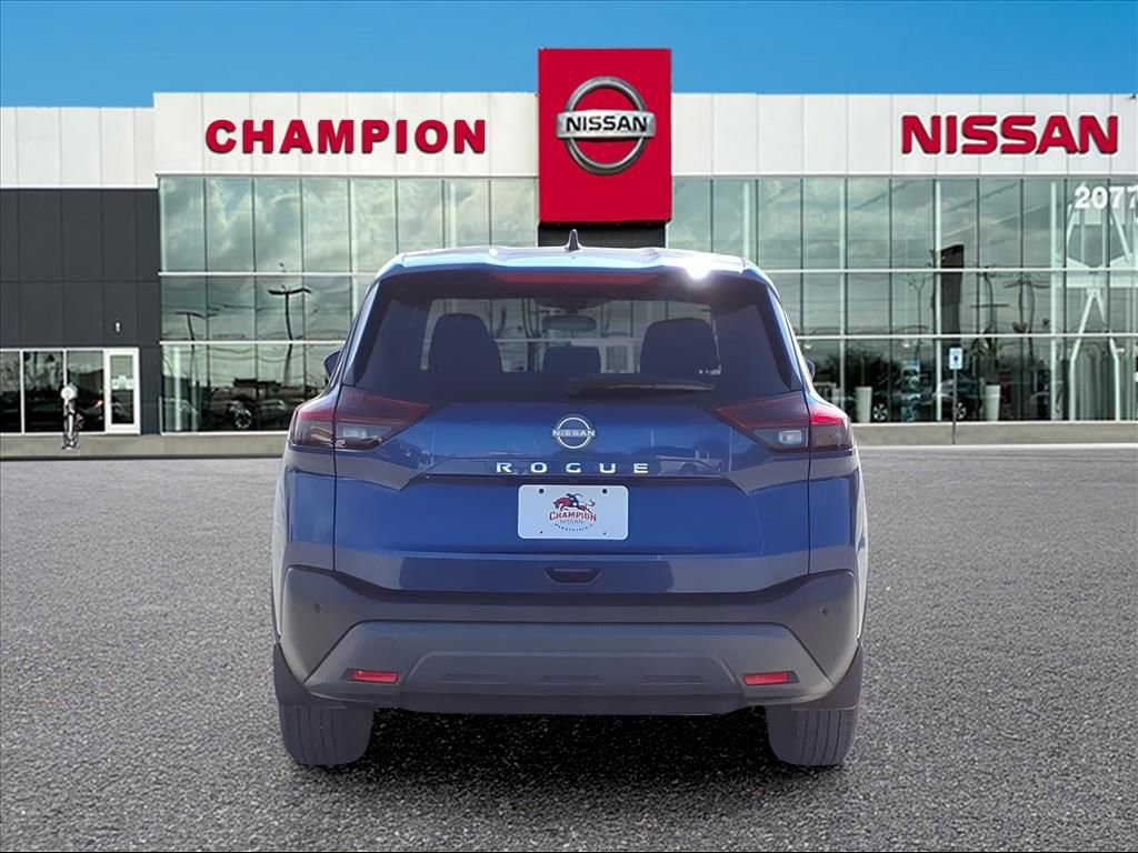 Used 2023 Nissan Rogue S image 6