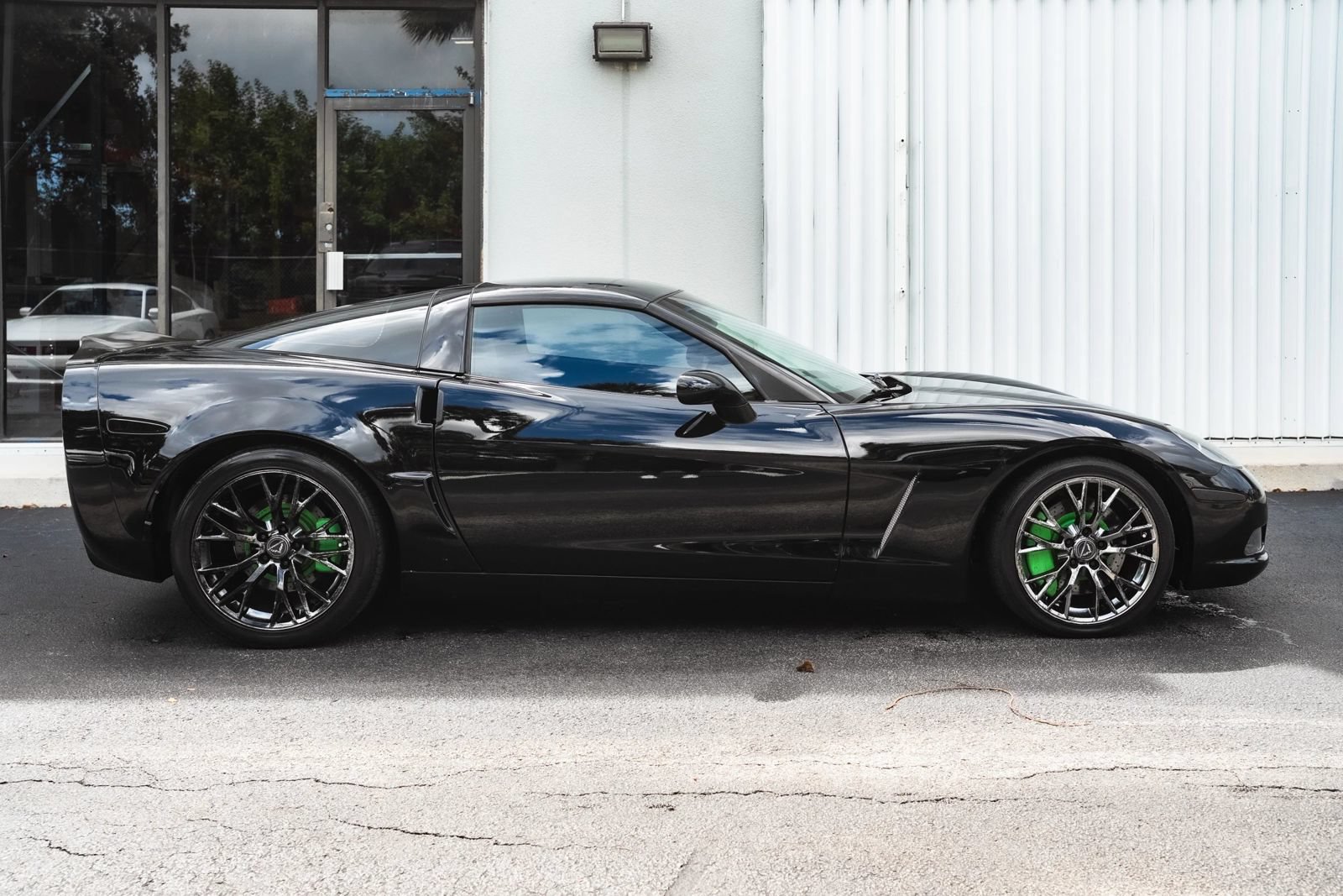 Used 2009 Chevrolet Corvette Coupe w/ Preferred Equipment Group RWD image 5