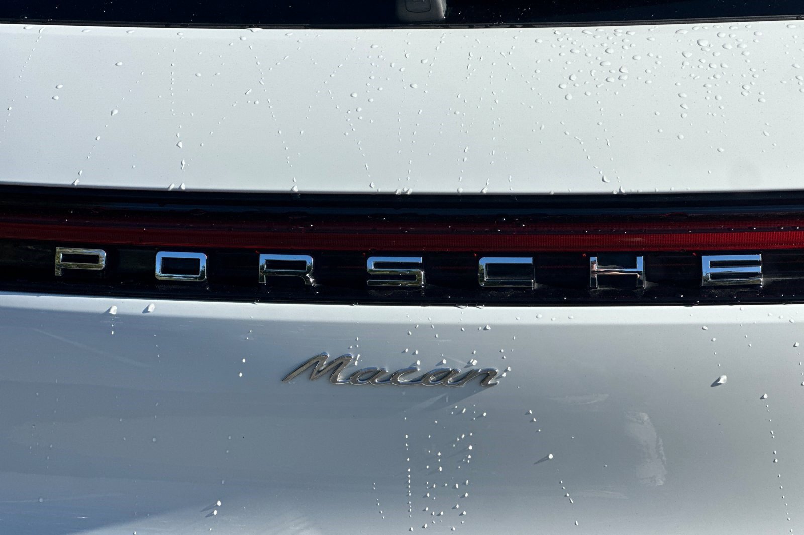 Used 2020 Porsche Macan AWD/4WD image 37