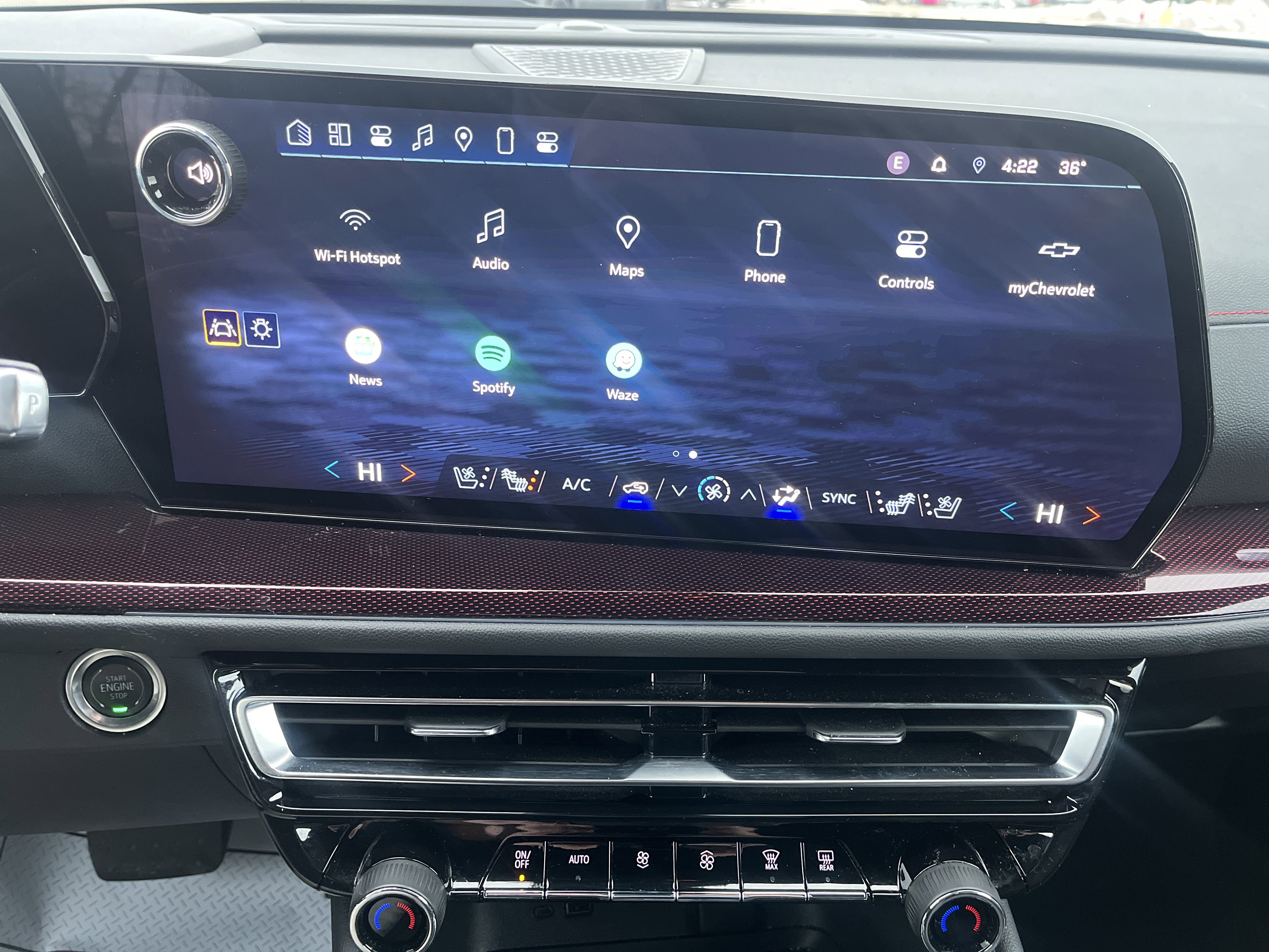 Used 2024 Chevrolet Traverse RS w/ LPO, Floor Liner Package image 29