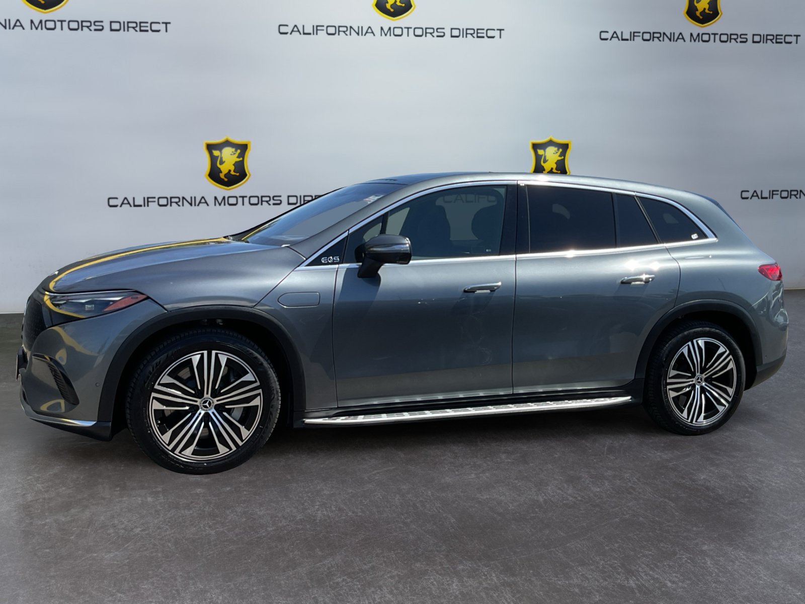 Used 2023 Mercedes-Benz EQS 450+ 4MATIC SUV w/ Pinnacle Trim Package image 8