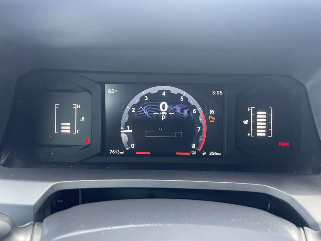 Used 2024 Toyota Tacoma SR5 w/ SR5 Upgrade Package image 28