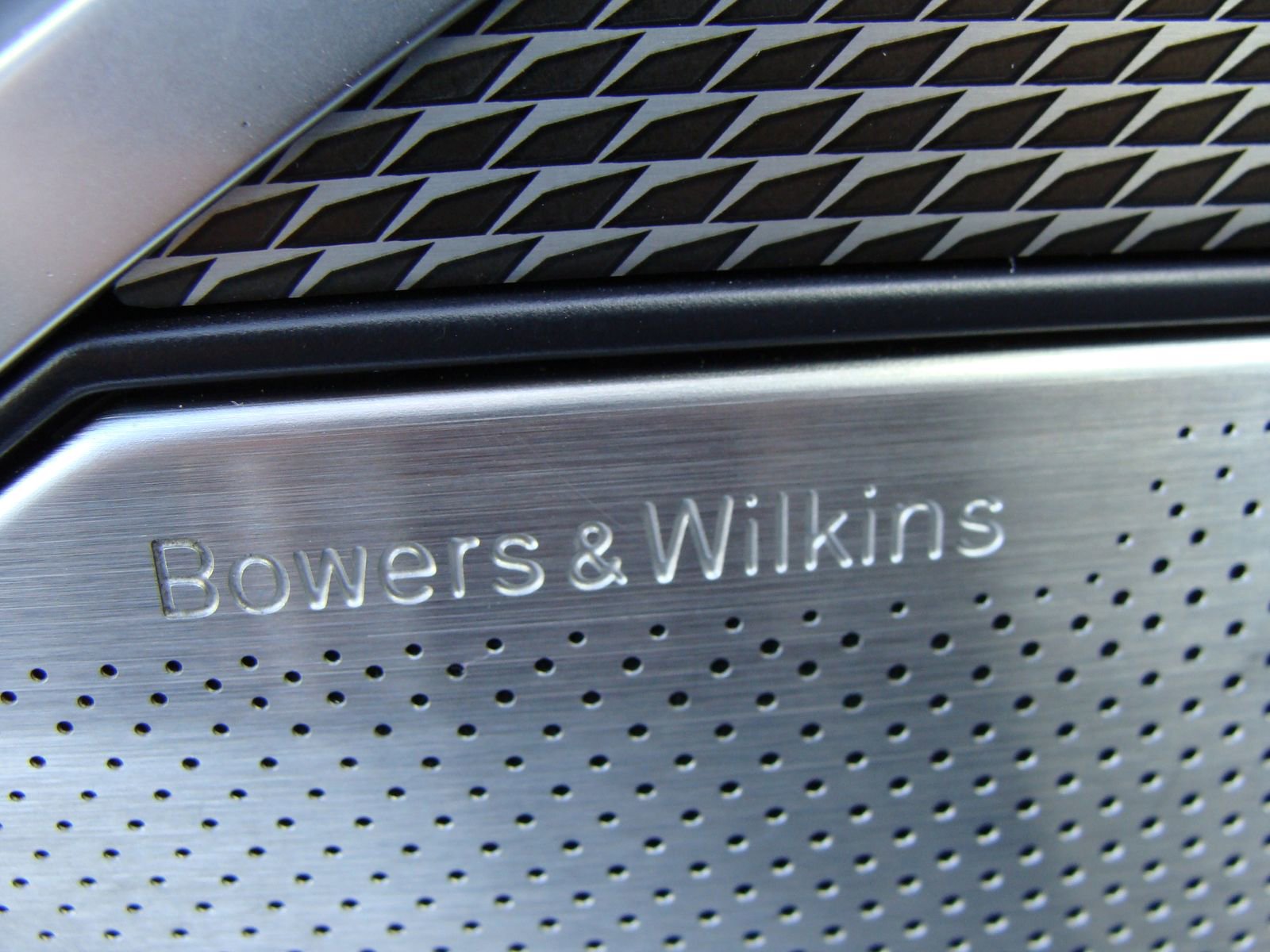 Used 2021 BMW X5 M50i w/ Executive Package image 33