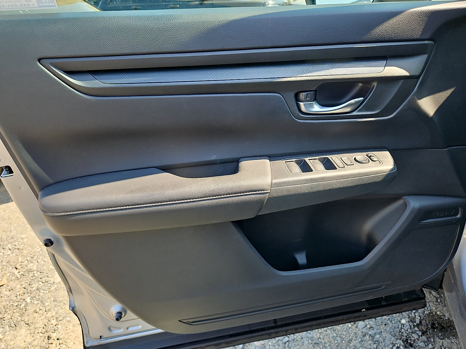 Used 2023 Honda CR-V LX image 13