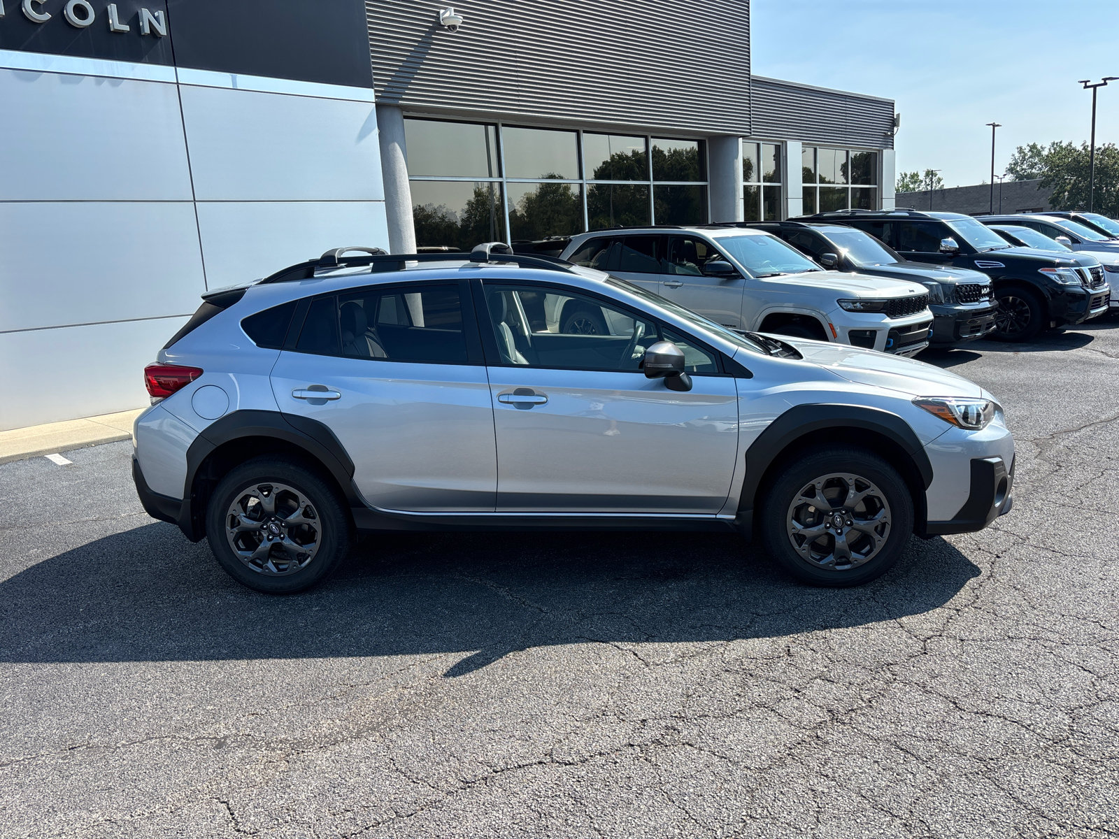 Used 2022 Subaru Crosstrek 2.5i Sport w/ Moonroof Package AWD/4WD image 8