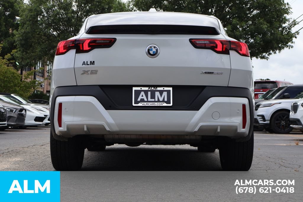 Used 2025 BMW X2 xDrive28i AWD/4WD image 6