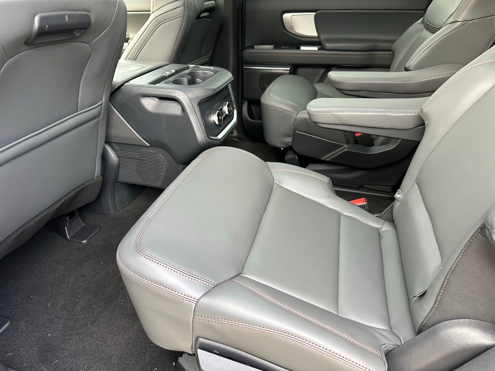 New 2025 Ford Expedition Max Active AWD/4WD image 25