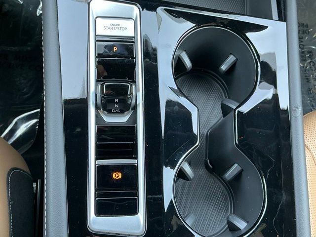 Certified 2026 Volkswagen Atlas Cross Sport SEL R-Line AWD/4WD image 30