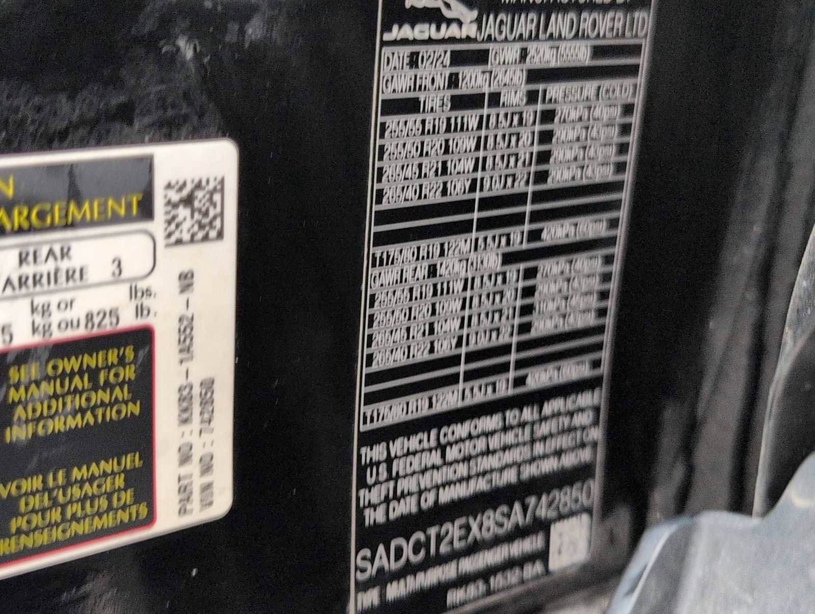 Used 2025 Jaguar F-PACE R-Dynamic S AWD/4WD image 33