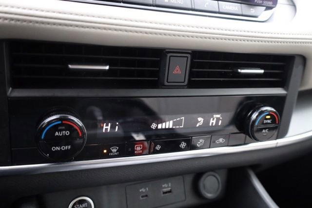 Used 2023 Nissan Rogue SL w/ SL Premium Package image 23