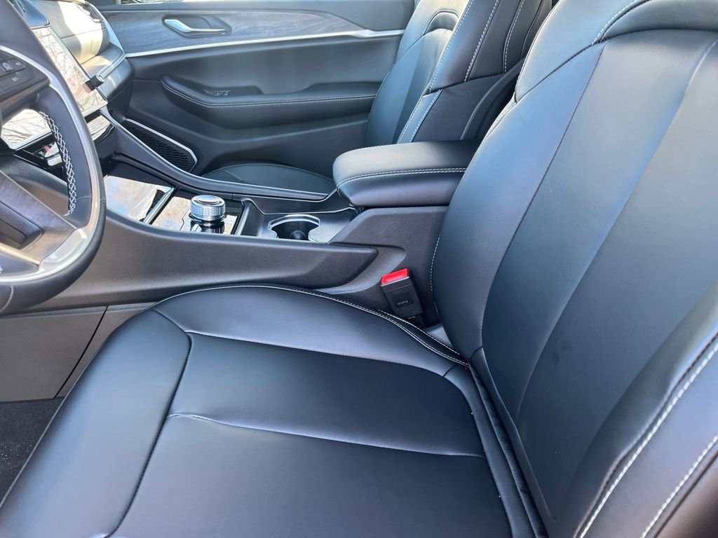 New 2026 Jeep Grand Cherokee Limited AWD/4WD image 25