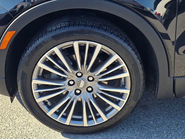 Used 2024 Cadillac XT4 Premium Luxury image 8