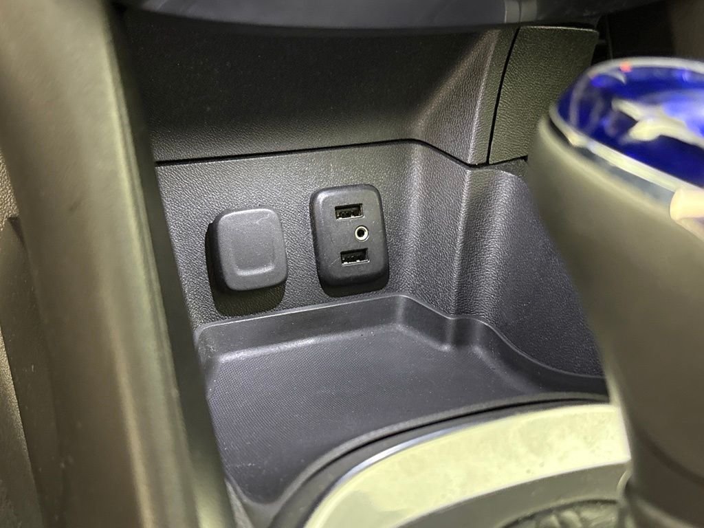 Used 2018 Chevrolet Volt Premier w/ Driver Confidence Package FWD image 41