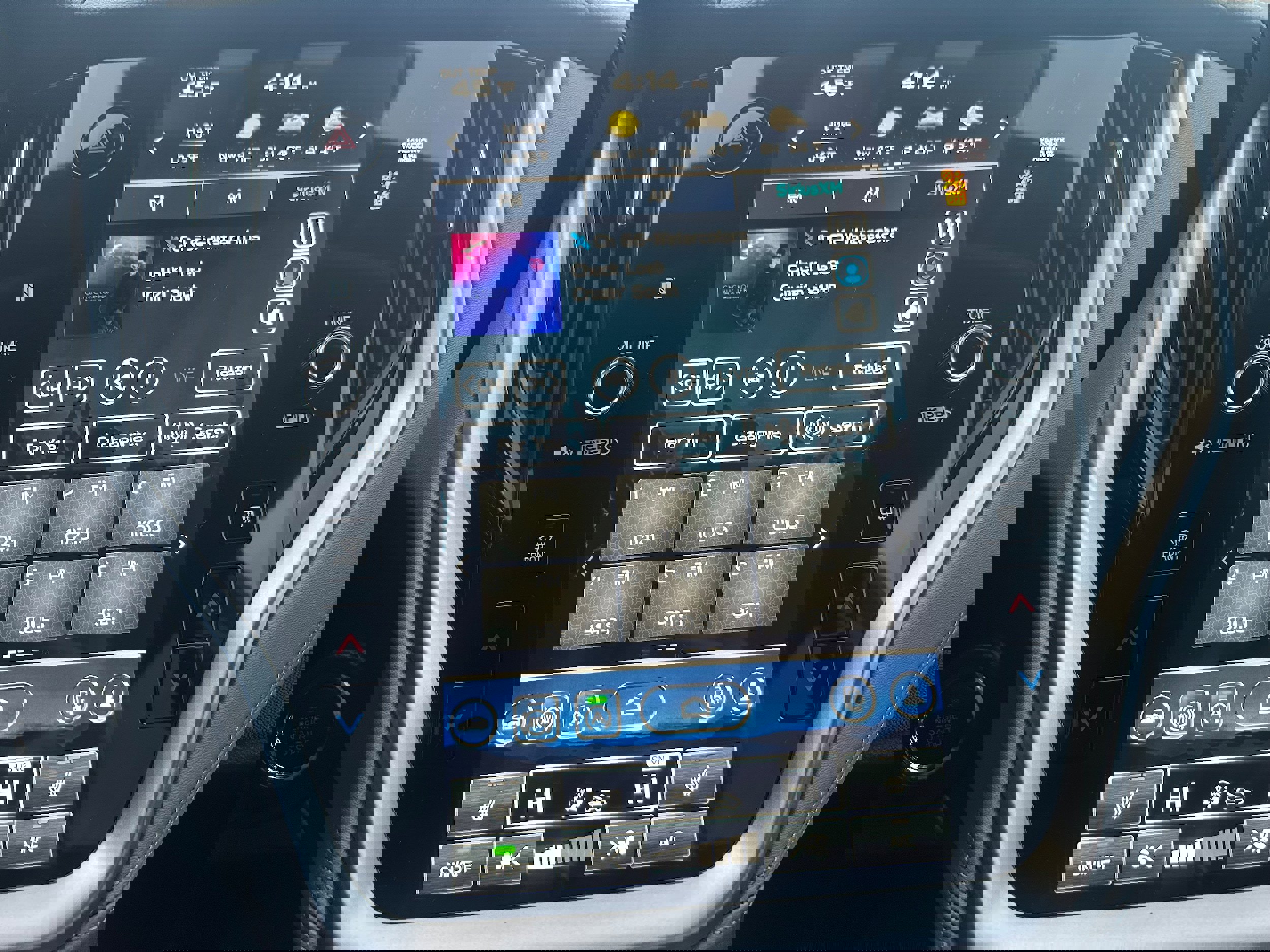 Certified 2025 Subaru Outback Premium w/ Popular Package #1 image 16