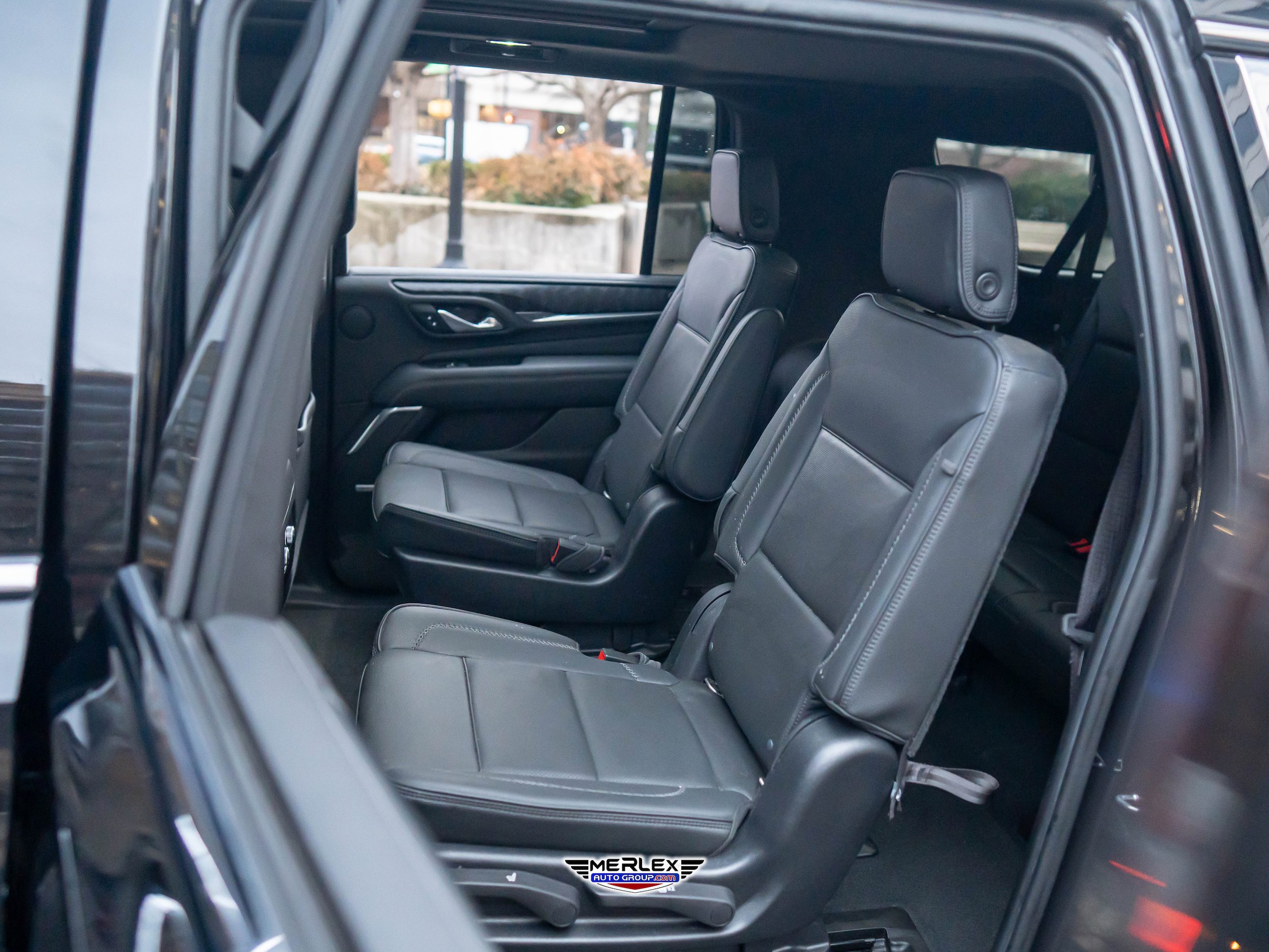Used 2021 GMC Yukon XL Denali AWD/4WD image 21