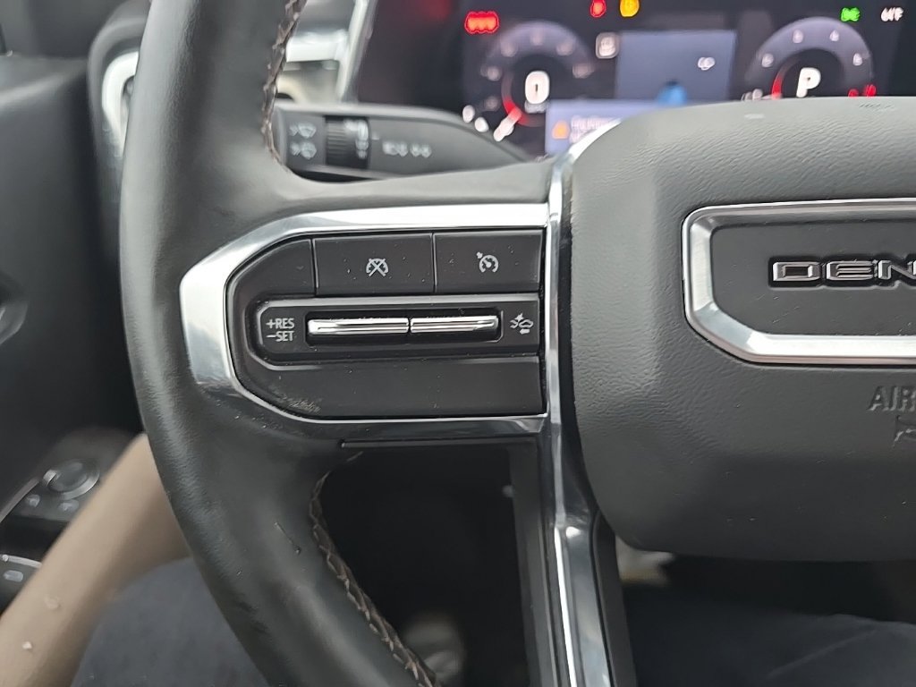 Used 2024 GMC Canyon Denali AWD/4WD image 5