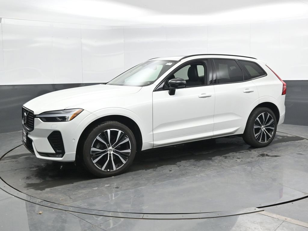 Used 2024 Volvo XC60 B5 Plus w/ Protection Package Premier image 6