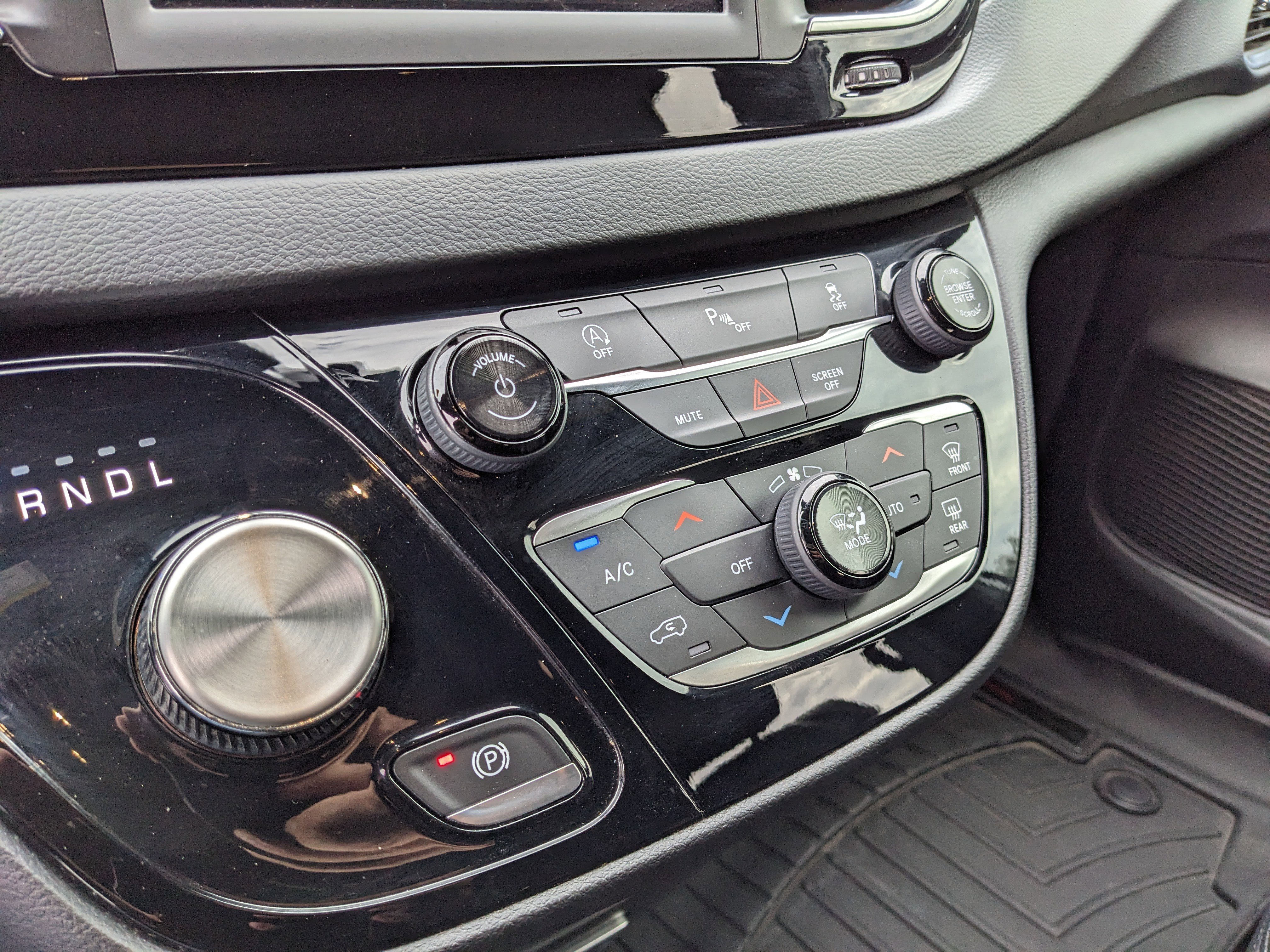 Used 2019 Chrysler Pacifica Touring Plus w/ S Appearance Package image 30