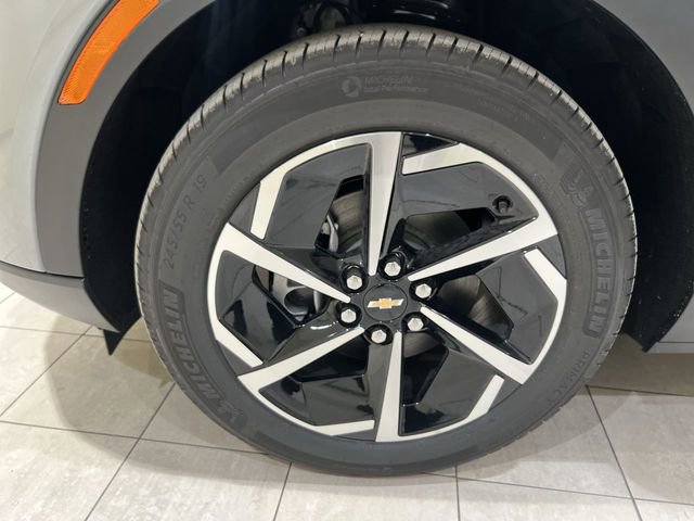 New 2026 Chevrolet Equinox EV LT image 28