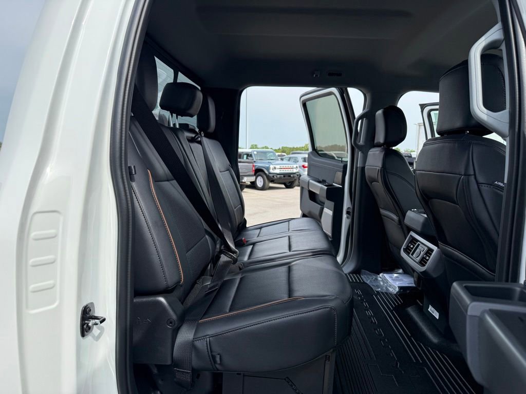 New 2026 Ford F350 4x4 Crew Cab DRW Super Duty image 21