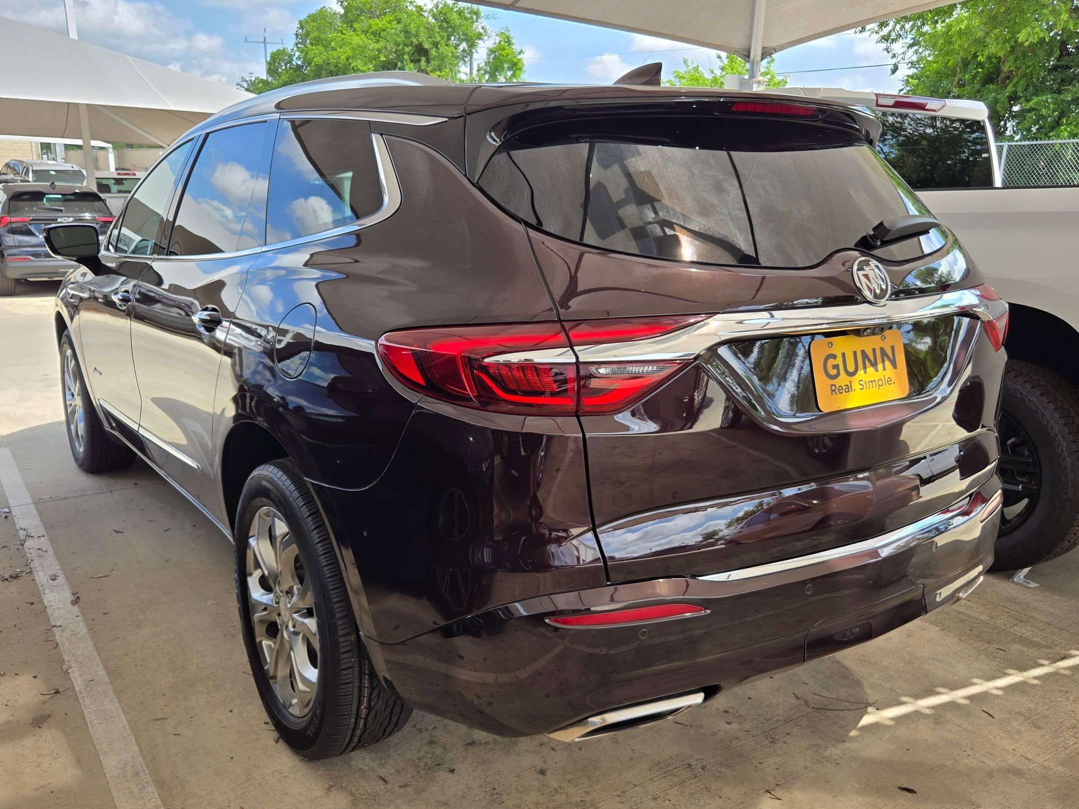 Used 2020 Buick Enclave Avenir w/ Avenir Technology Package FWD image 7