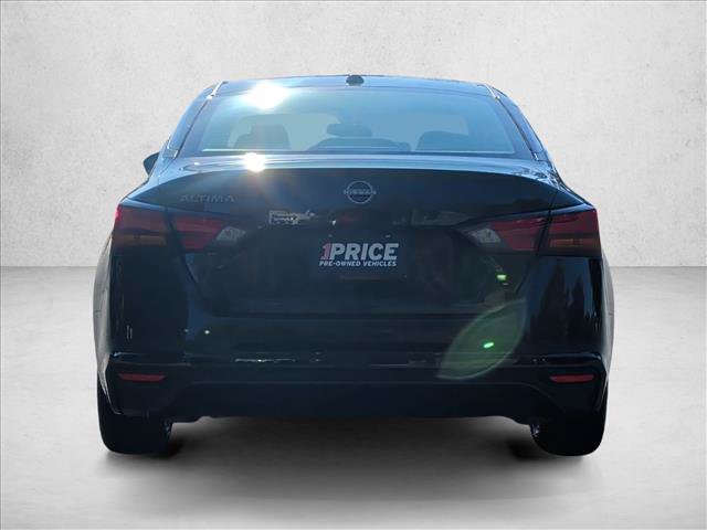 Used 2025 Nissan Altima 2.5 SV FWD image 6