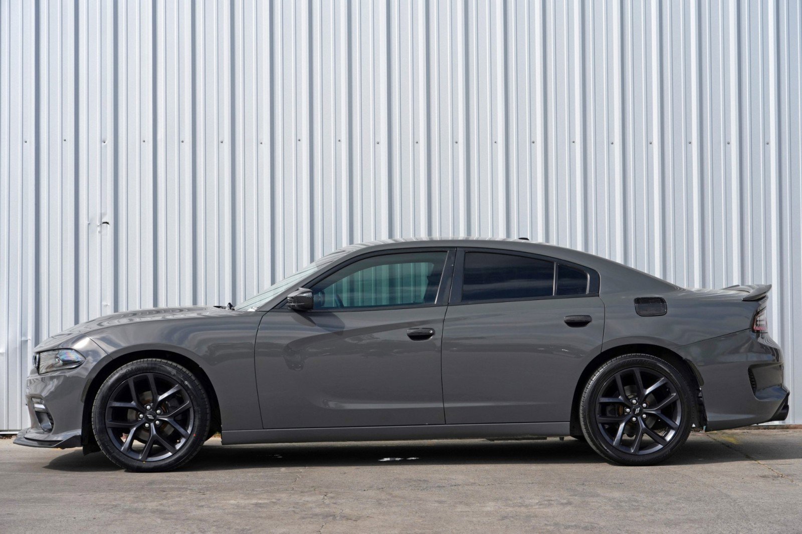 Used 2019 Dodge Charger SXT image 8