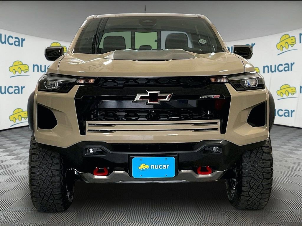Used 2024 Chevrolet Colorado ZR2 w/ Safety Package AWD/4WD image 2