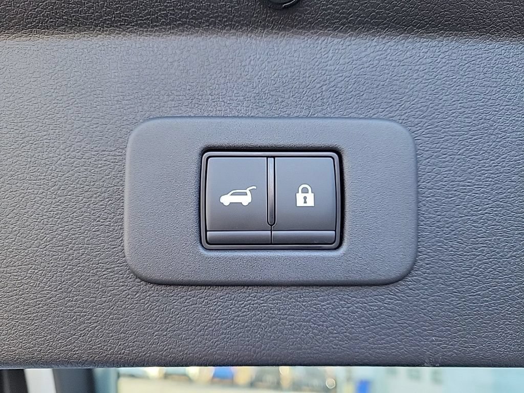 New 2026 Nissan Leaf Platinum+ w/ Floor Mat Package (Platinum+) FWD image 25