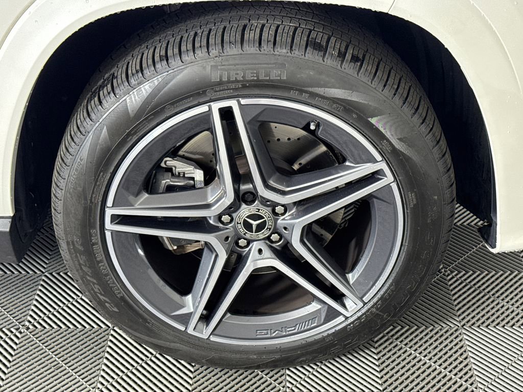 Certified 2024 Mercedes-Benz GLS 450 4MATIC image 13