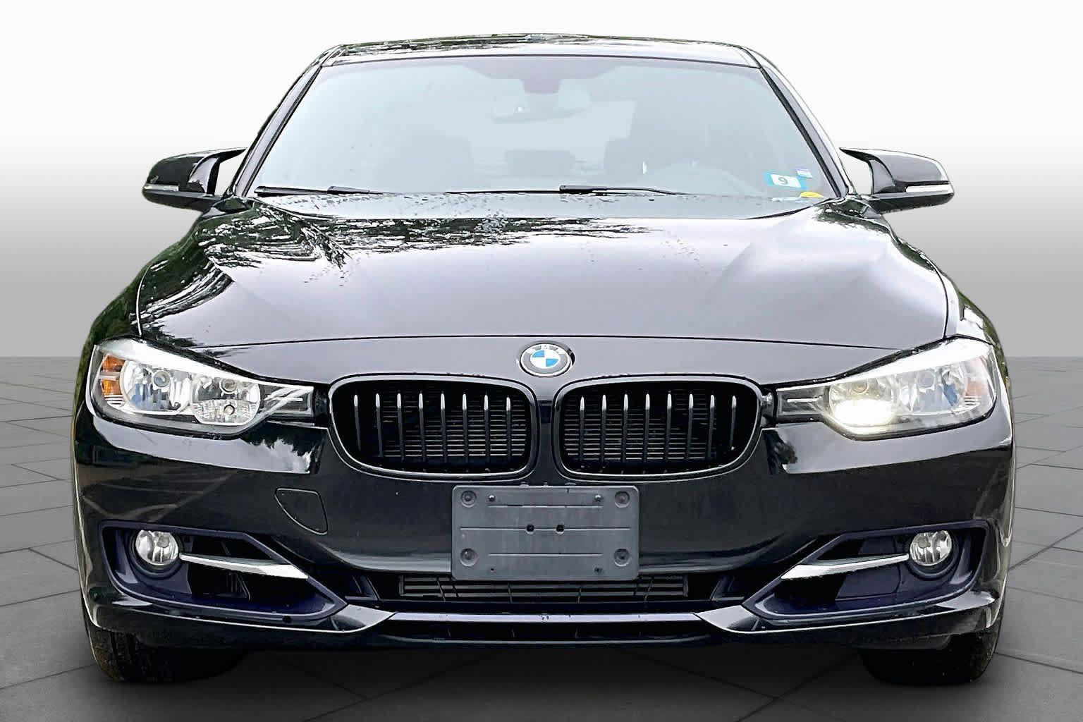 Used 2013 BMW 328i xDrive Sedan AWD/4WD image 3