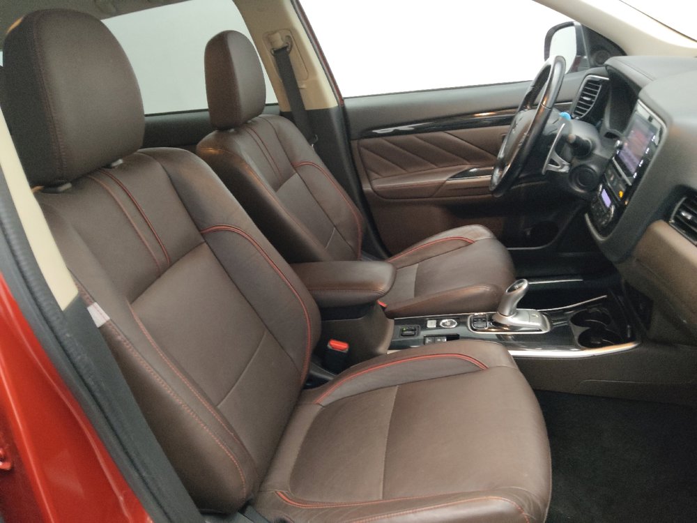 Used 2018 Mitsubishi Outlander SEL image 21