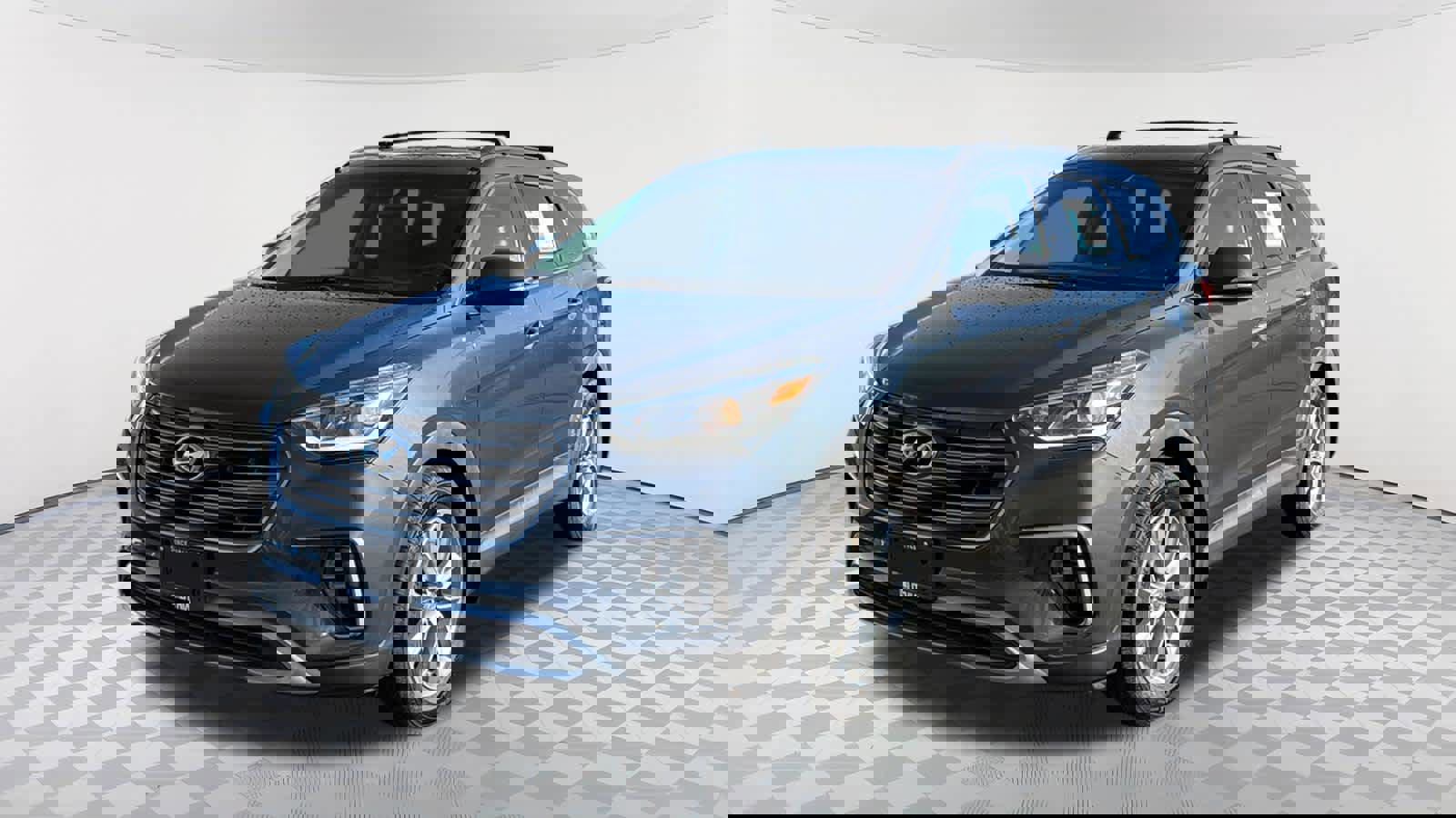 Used 2017 Hyundai Santa Fe Limited image 1