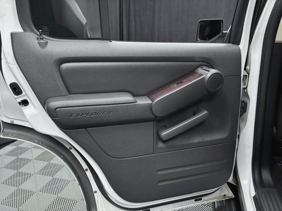 Used 2010 Ford Explorer 4WD Limited image 25