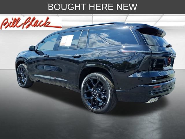 Used 2026 Chevrolet Traverse RS FWD image 3