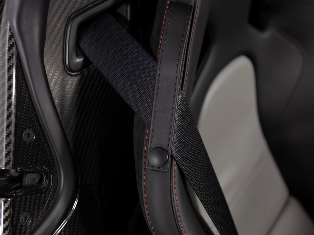 Used 2014 McLaren P1 image 47