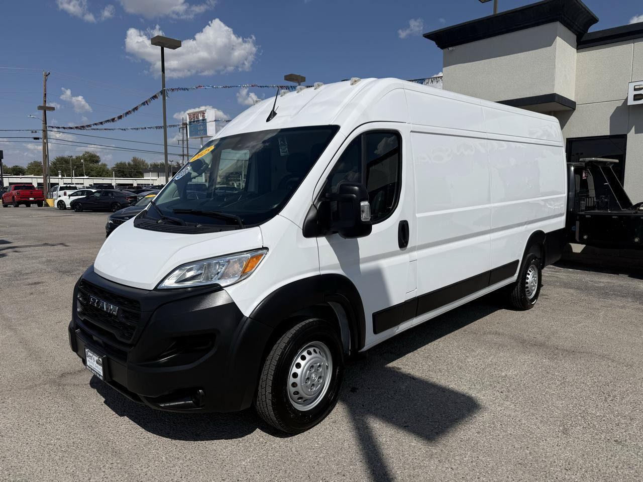 Used 2025 RAM ProMaster 3500 FWD image 2