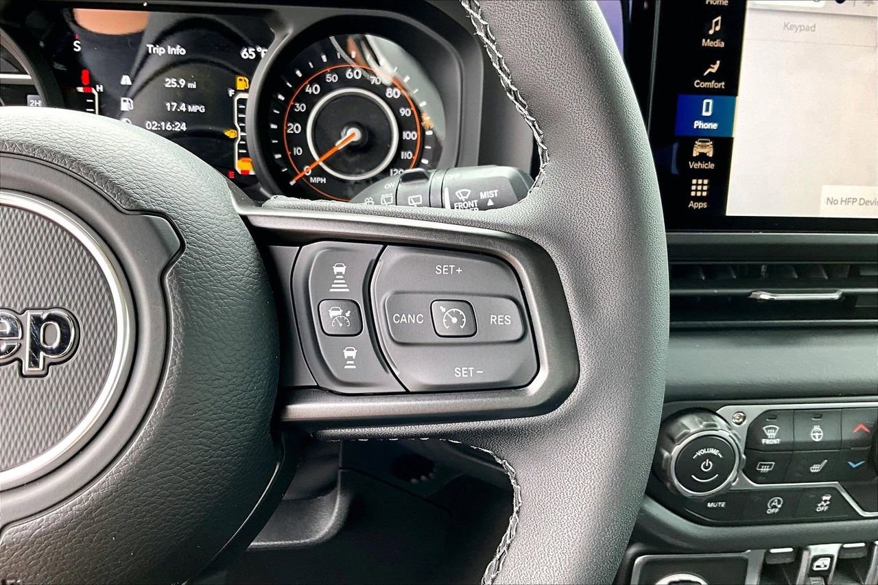 New 2026 Jeep Wrangler Unlimited Rubicon AWD/4WD image 23