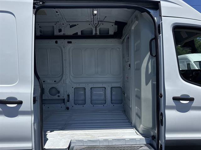Used 2023 Ford Transit 250 148 High Roof RWD image 27