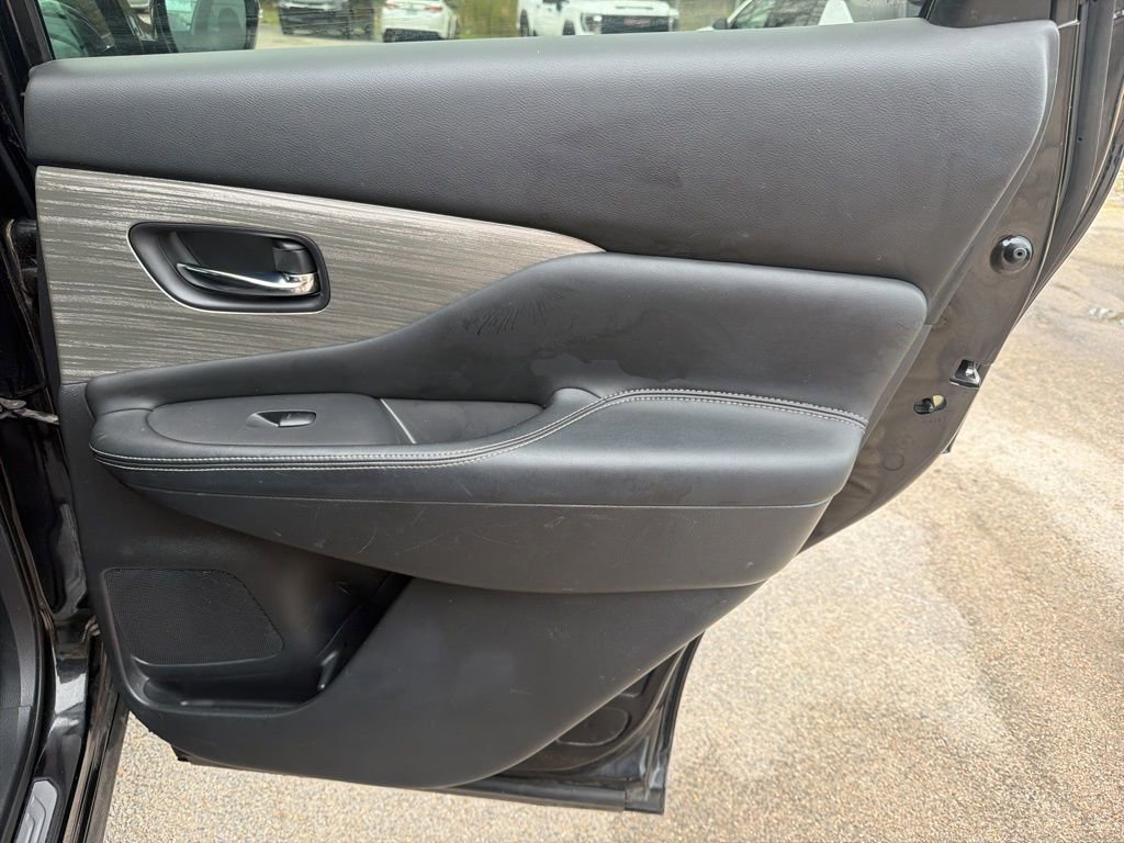 Used 2016 Nissan Murano SV image 27