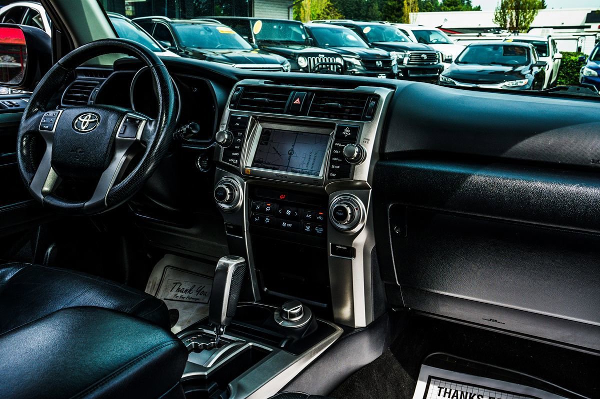Used 2011 Toyota 4Runner Limited AWD/4WD image 38
