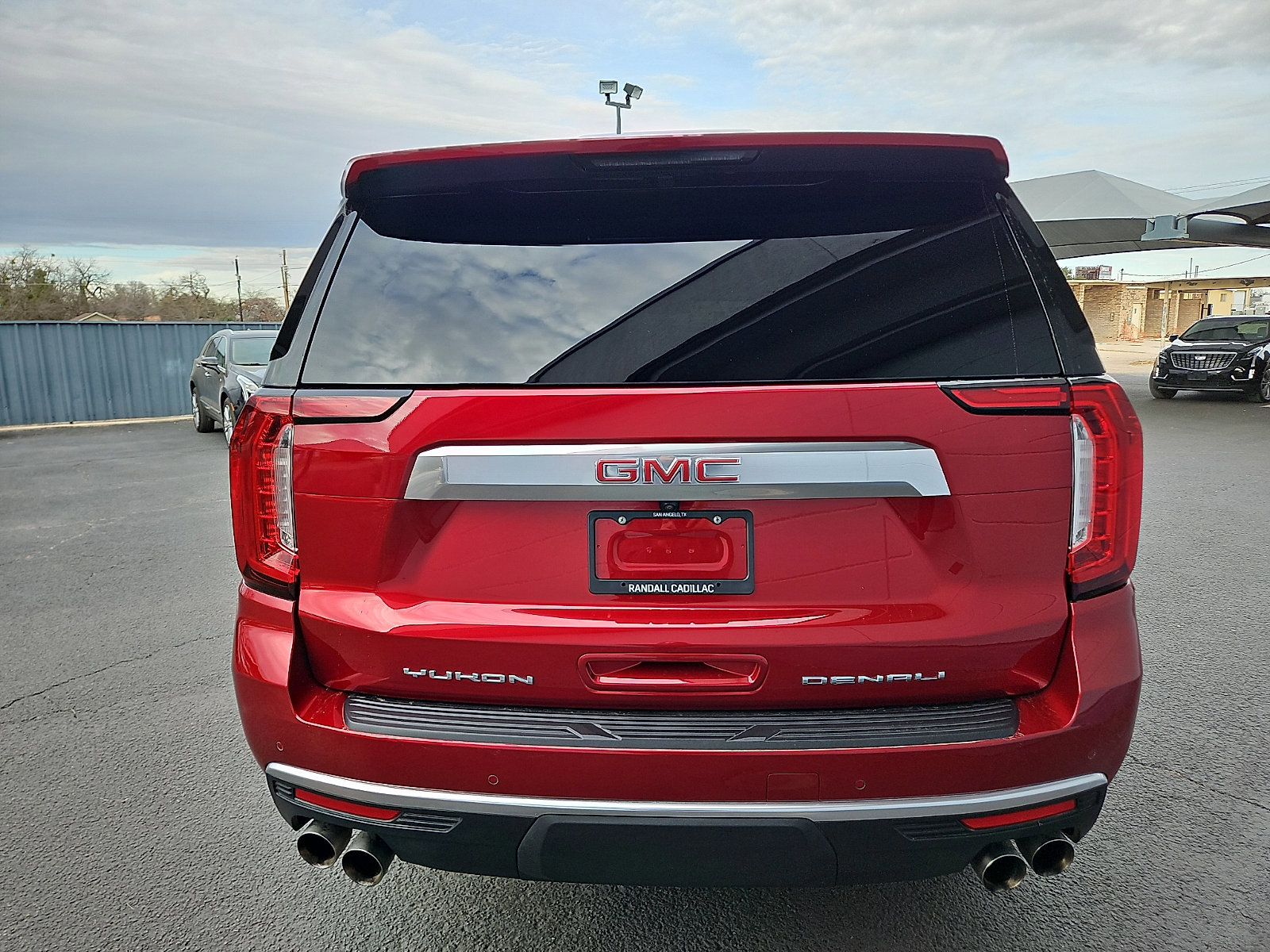 Used 2024 GMC Yukon XL Denali w/ Max Trailering Package image 4