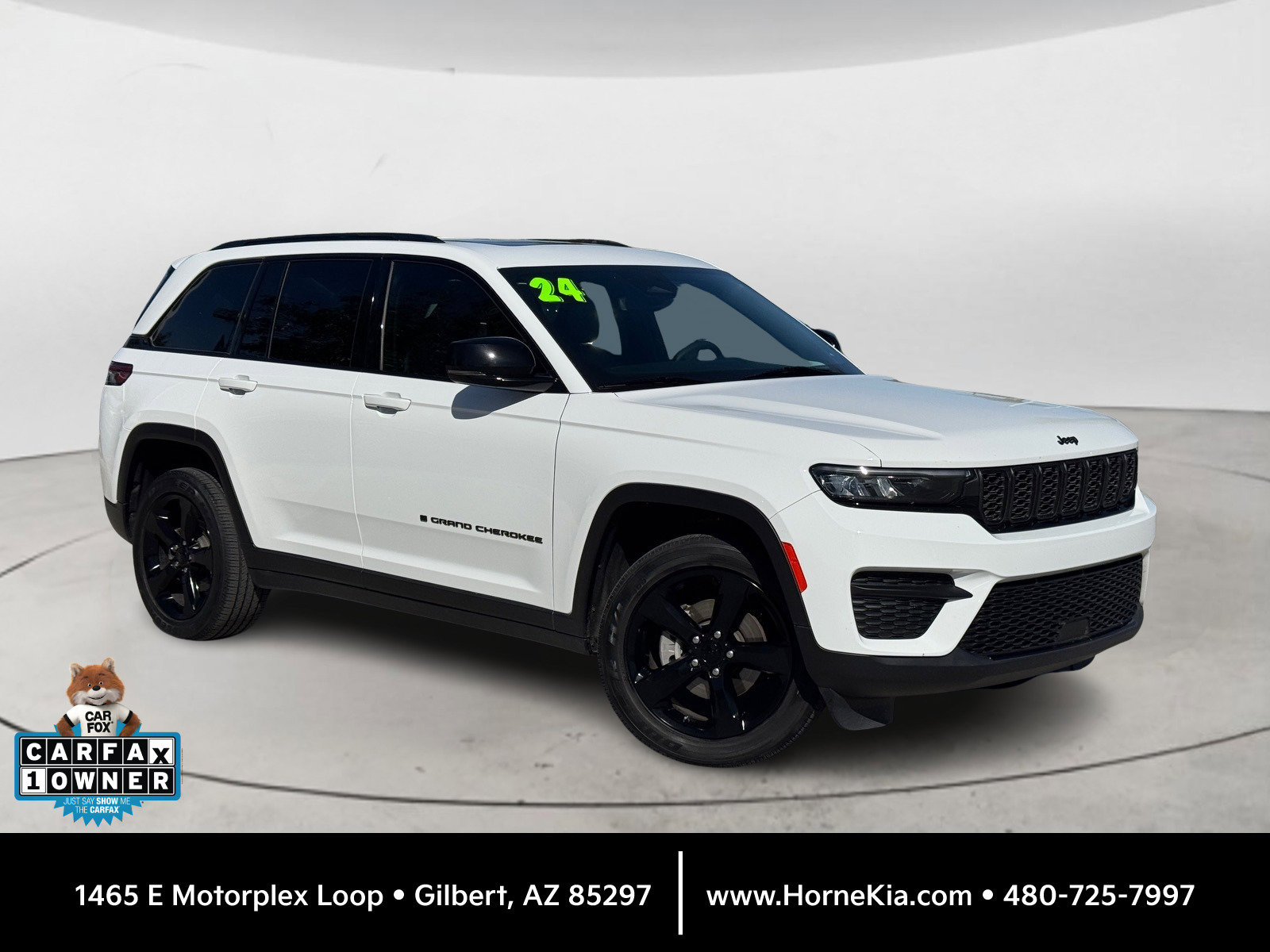 Used 2024 Jeep Grand Cherokee Altitude image 1