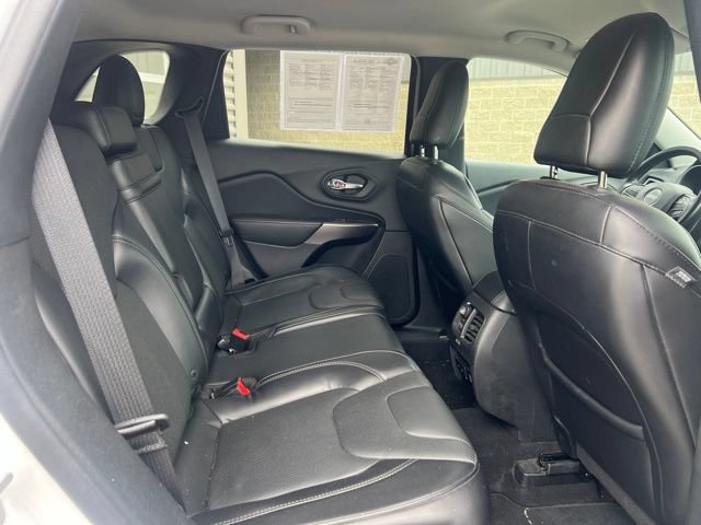 Used 2019 Jeep Cherokee Limited AWD/4WD image 14