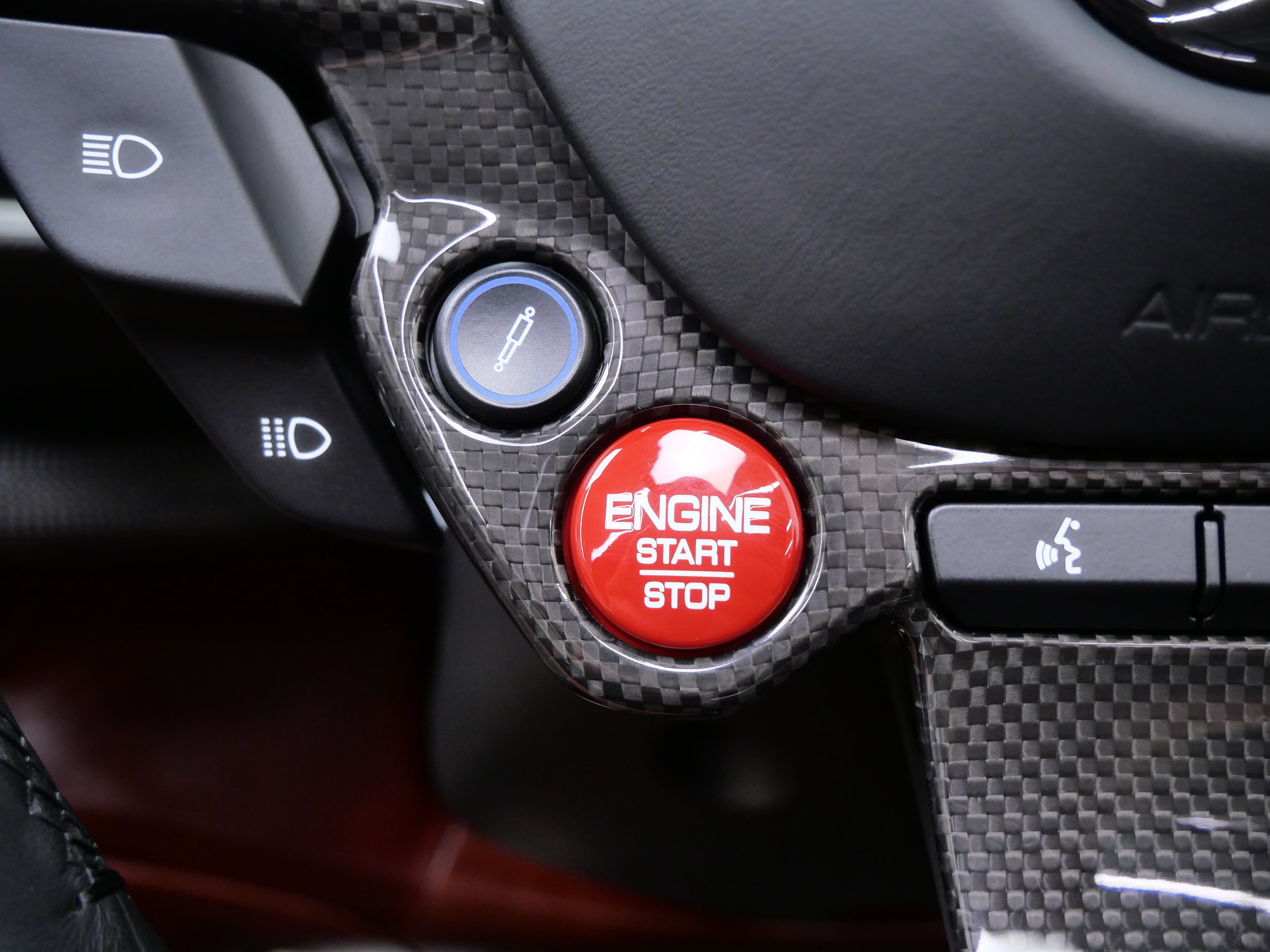 Certified 2022 Ferrari 812 GTS RWD image 29