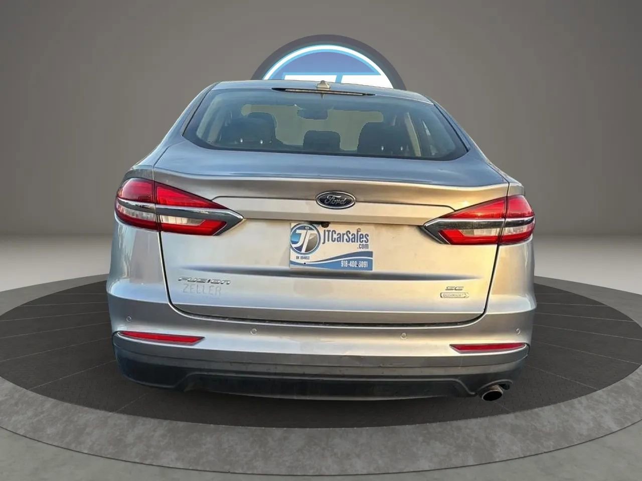 Used 2020 Ford Fusion SE image 9